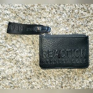 Kenneth Cole Reaction| Black Textured Wallet Wristlet